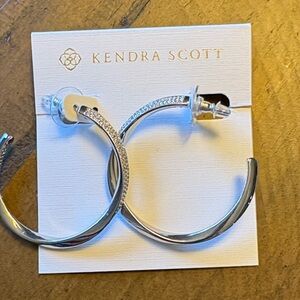 NWOT Kendra  Scott Shimmering Silver Hoop Earrings
